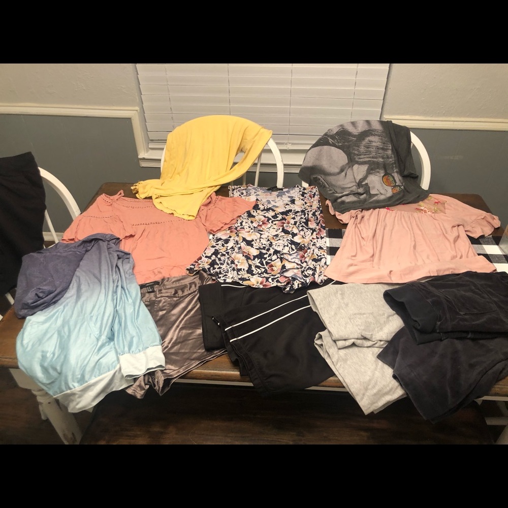 Medium Women’s clothing lot!